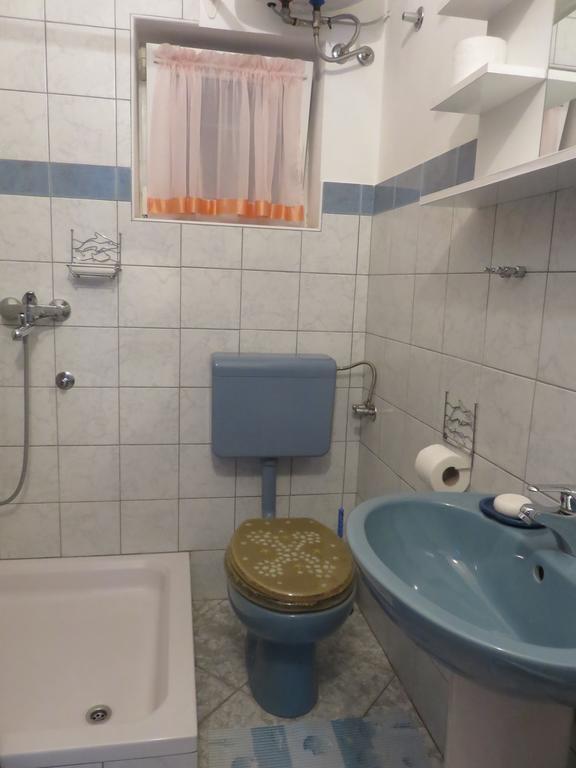 Apartments Josica Senj  Phòng bức ảnh